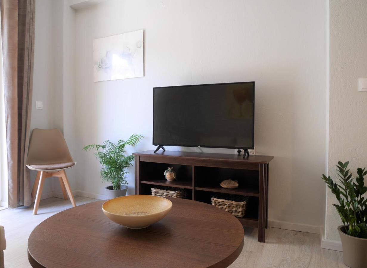 Porto Plaza City Center Apartment Ac/Wifi Candia Esterno foto